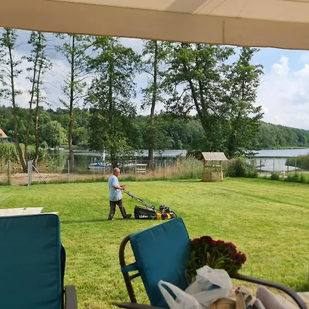 Nad Jeziorem Holiday home *